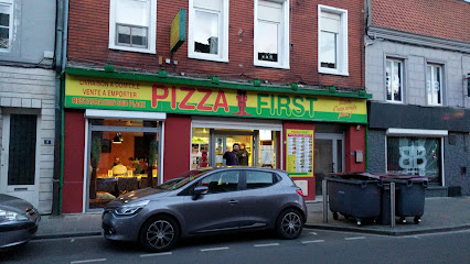Pizza de Pizza First à Carvin